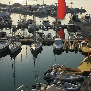  Apartment Boutique Hirondelle Port