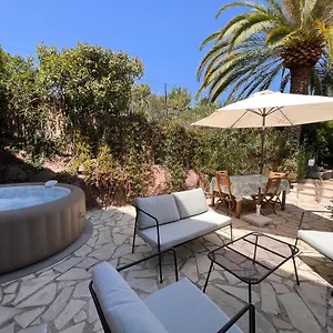  Apartment Simone, Maison, Quartier Calme, Grande Terrasse, Spa, Barbecue, 2