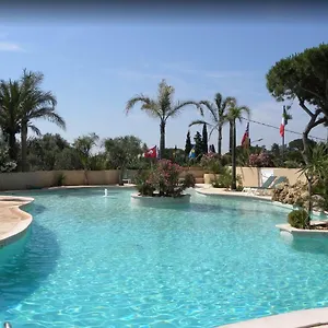  Vakantiepark Mobile In Frejus, South Of France